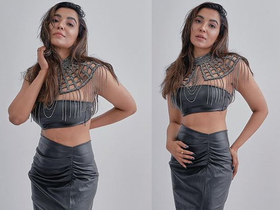 Stunning Photoshoot Of Parvati Nair